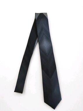 Apt. 9 Black Gray Geometric Silk Necktie Mens Modern Diamond Pattern Tie